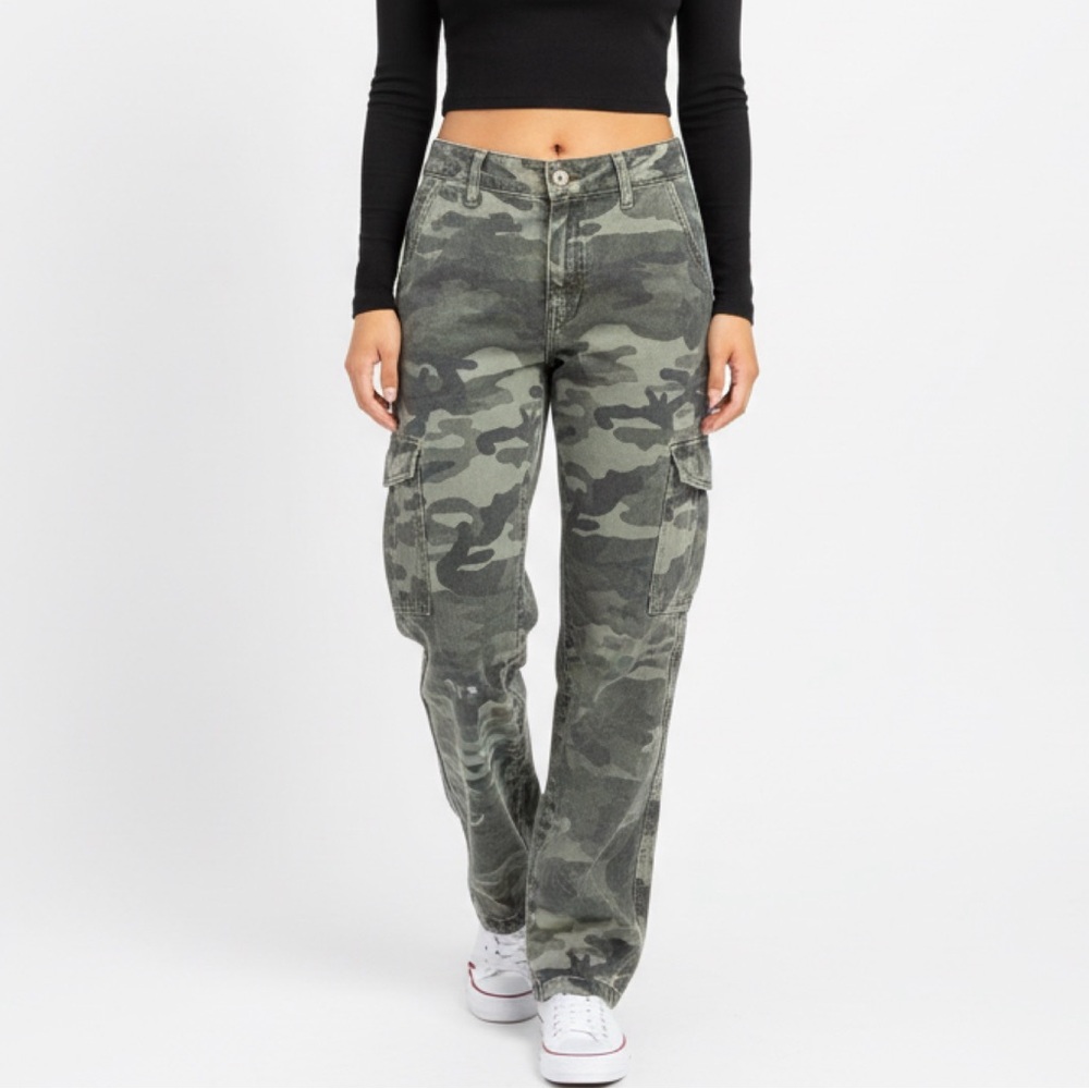 Green and Black Camouflage Cargo Pants/Jeans Size 29